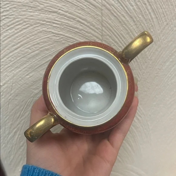 Elegant Vintage Multicolor Ceramic Vase with Gold Accents - Picture 2 of 8